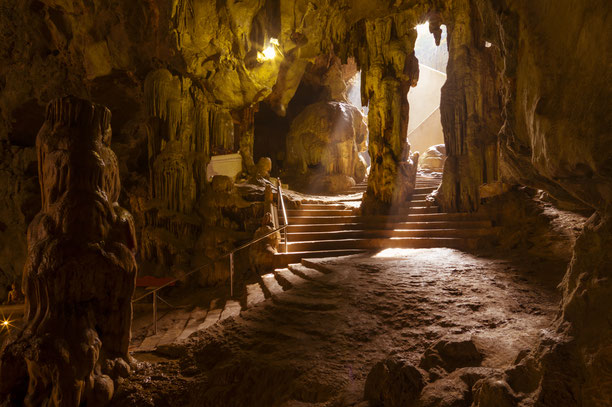 Phraya Nakhon Höhle mit königlichem Pavillon