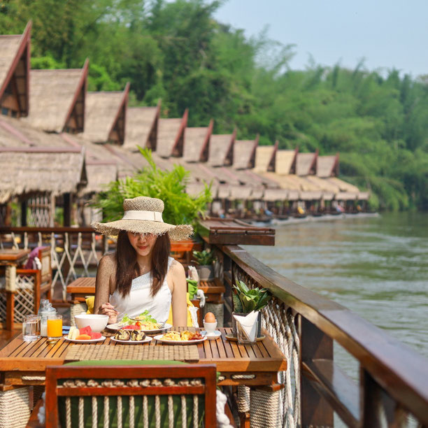 The FloatHouse River Kwai - Luxuriöse Wasser-Villen