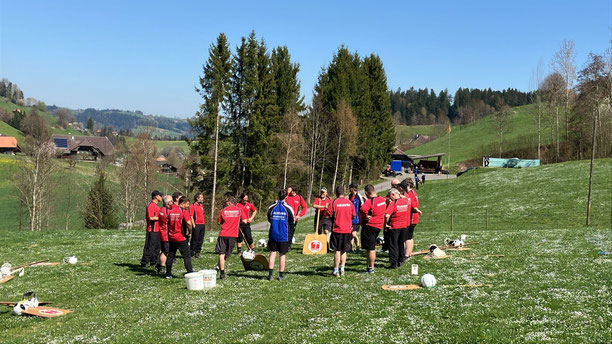 Eitel Sonnenschein: Zu Gast bei Mützlenberg-Nesselgraben zeigte sich das Aprilwetter am Samstag für die B-Mannschaft von seiner Schoggiseite.