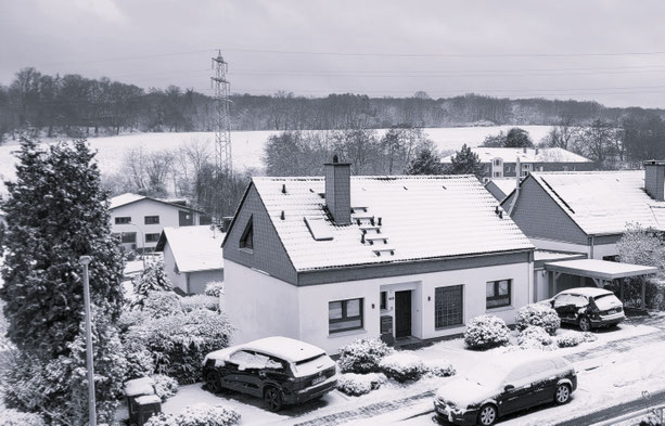 Winter 2026 – gewollt in Schwarz-Weiß.