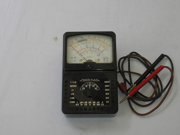 Multimeter Universal Modell AN 250 von ICE Milano Italien. Fertigungsjahr ca. 1960