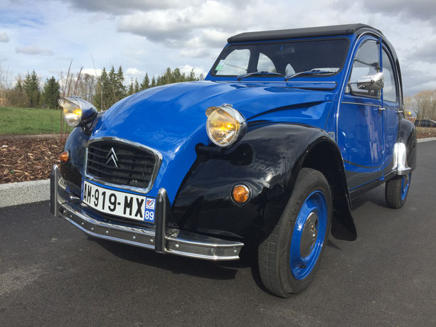 2cv citroen charleston bleu noir excalibur 35x restauration bleue noire