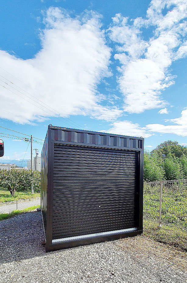 長野県飯田市 中古コンテナ13ftシャッター付マットブラック納品 - 岐阜 ...
