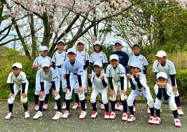 少年野球チーム 福岡ボンバーズ 集合写真