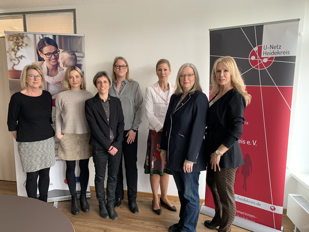 VLNR: Margitte Petersen, Verena Baden, Lena Heß (alle Koordinierungsstelle Frau und Wirtschaft Heidekreis), Anika Schön, Antje Diller-Wolff, Carola Fernau (alle Vorbild-Unternehmerinnen Initiative „FRAUEN unternehmen“), Birgit Prill (U-Netz Heidekreis)