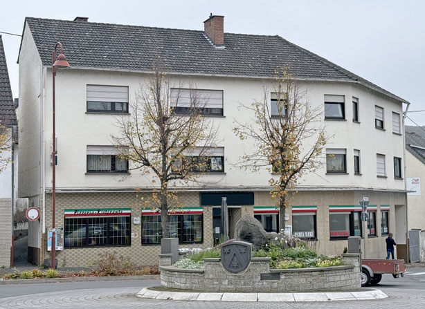 Zentrales Wohn- und Geschäftshaus in 56642 Kruft