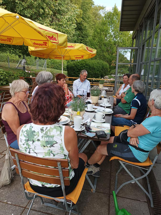 Kaffeetrinken mit dem Kneippverein Krumbach e.V. in Krumbad