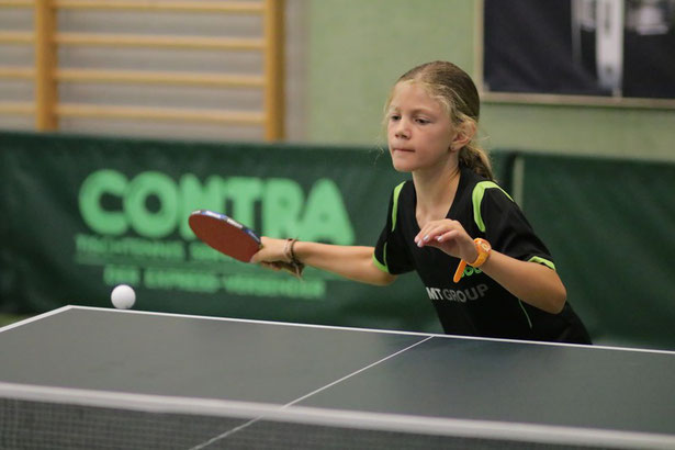 Die Schwarzenbekerin Lenara Breyer schlägt am Wochenende für Schleswig-Holstein beim Talent-Cup des Deutschen Tischtennis-Bunds in Düsseldorf auf.