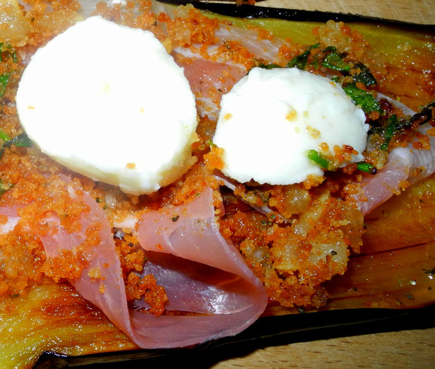 Involtini alla siciliana con melanzane-Involtini sizilianische Art mit Auberginen