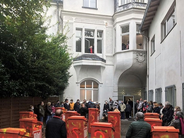 HA SCHULT mit BildBoxes 2020 im Museumshof MMKM / RUHR GALLERY