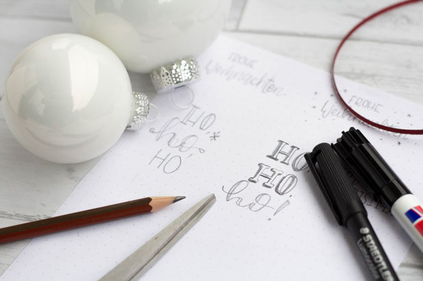Anleitung: Handlettering auf Weihnachtskugeln - Schritt 1: vorzeichnen