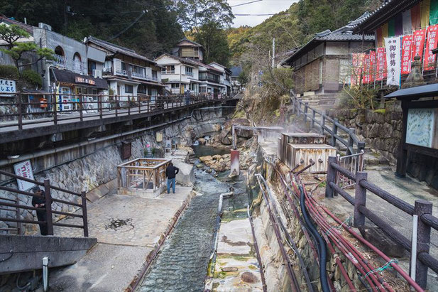 湯の峰温泉