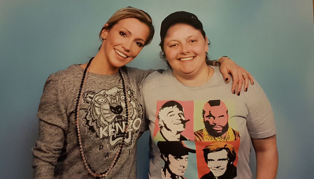 Photo op with Katie Cassidy