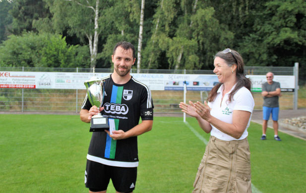 Lukas Ost mit Katja von der Firma ibv