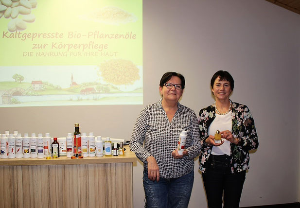 v.l Hedi Soester und Bettina Simon-Hilgert
