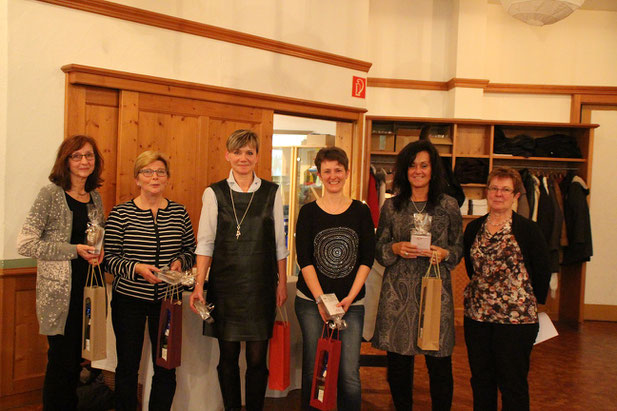Übungsleiterinnen: Susanne, Uschi, Christina, Doris, Iris