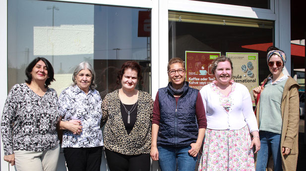 »Kaffee oder Tee« Frauencafé in Bilderstöckchen.