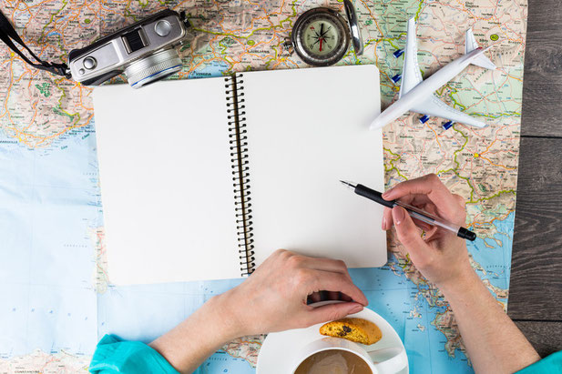 how do I start a travel blog?
