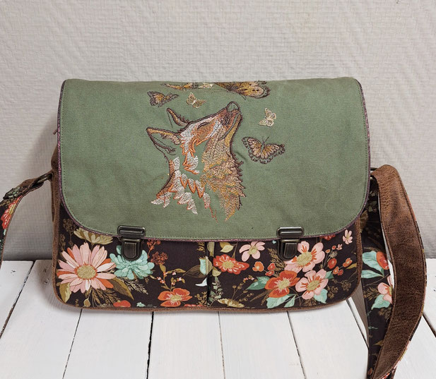 Sac besace cartable brodé femme – sac bandoulière rétro fait main – sac à main original bohème chic – idée cadeau femme unique