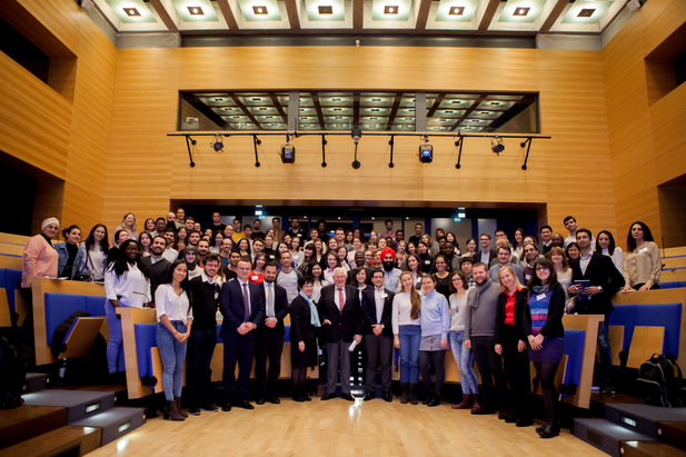 Über 100 internationale Stipendiatinnen und Stipendiaten der Konrad-Adenauer-Stiftung treffen sich zum NIS-Jahrestreffen in Berlin