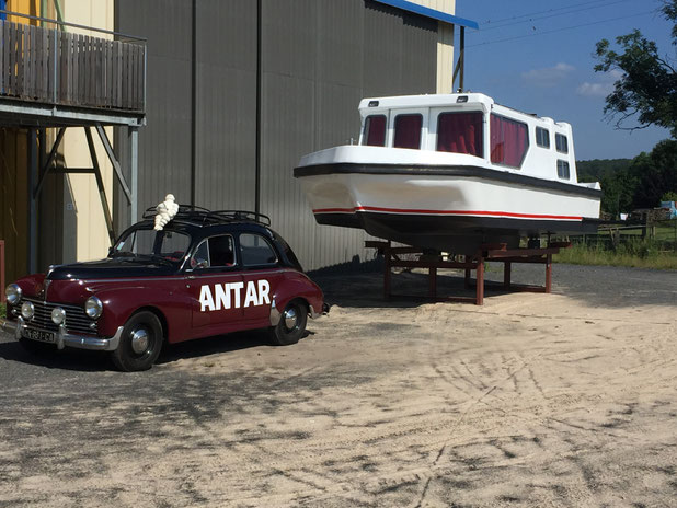 espade 850 fly restauration bateau fluvial penichette peniche LA CIGOGNE PEUGEOT 203