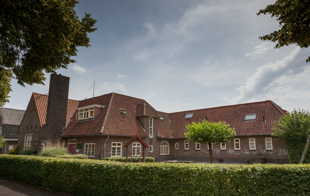 L. Adriaanseschool Zeist, architect Jan Stuivinga, gemeentelijk monument