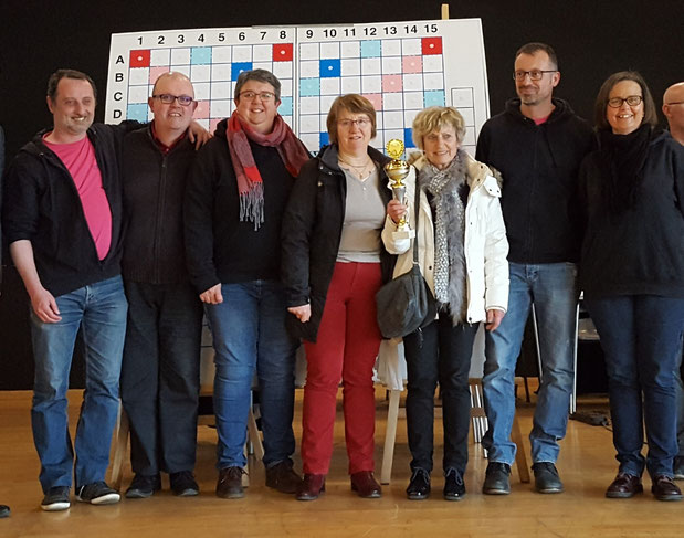 Ouistreham 1 : (de gauche à droite) L. Dumont, A. Hue, N. Lédé, H. Favalessa, C. Légier, R. Quédru et C. Meurdra