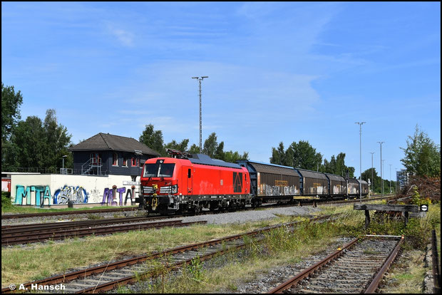 Am 07.08.2025 kam erstmals 249 006-8 an der Chemnitzer Übergabe zum Einsatz. Die Lok war zuvor im Norden Deutschlands aktiv. Im Südbahnhof angekommen entstand ein Foto