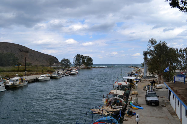 Река Алмирес, впадающая в Эгейское море