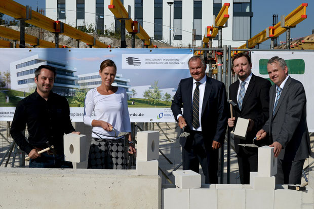 Marius Drahtler (Drahtler Architekten), Michael Freundlieb, Ullrich Sierau (Oberbürgermeister), Jan Opländer (Bauherr), Manfred Renno (Bezirksbürgermeister), , Thomas Westphal (Wirtschaftsförderung)