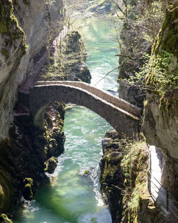 Pont de Brot L' Areuse Römerbtücke Areuseschlucht