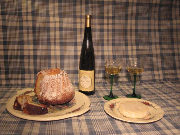 Kougelhof, fromage de Munster et vin blanc d'Alsace, bien sûr !!
