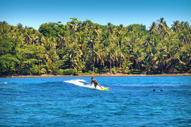 Surfing in Siargao, Philippines © Sabrina Iovino | via @Just1WayTicket