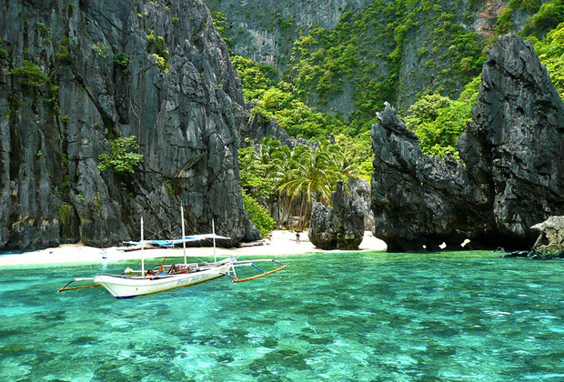 Secret Lagoon, El Nido, Palawan, Philippines 2013 © Sabrina Iovino | JustOneWayTicket.com