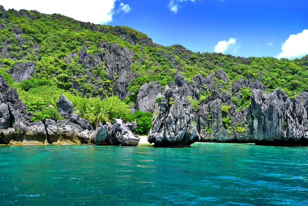 Limestones in El Nido, Palawan, Philippines © Sabrina Iovino | @Just1WayTicket