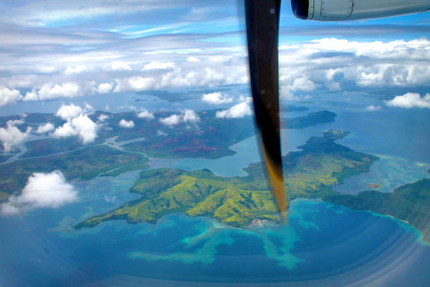 View from the plane Cebu Pacific Air on the way to Siargao, Philippines © Sabrina Iovino | via @Just1WayTicket