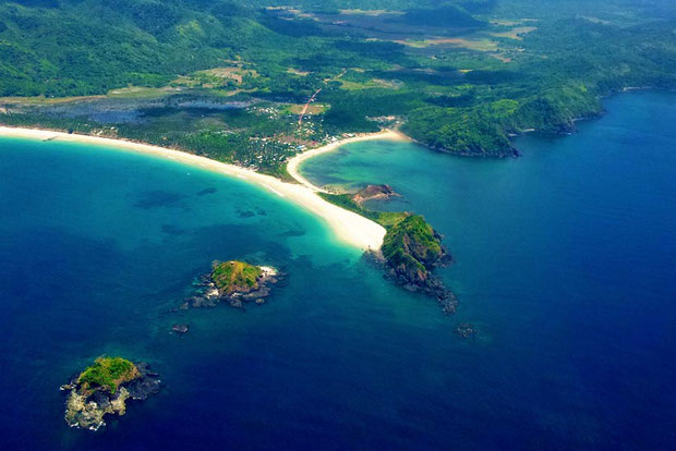 View from the airplane: Nacpan and Calitang Beach, El Nido, Palawan, Philippines © Tyri Kvalvik | @Just1WayTicket