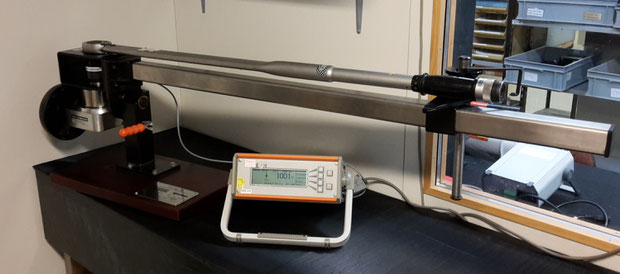 Kalibriereinrichtung mit Referenzsensor 1000Nm