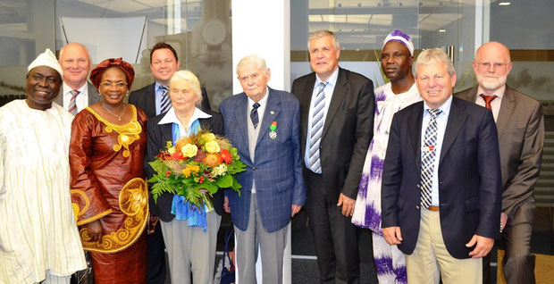 David Damolga Erwin Wiest Ihre Exzellenz MdB Martin Gerster Trudl Reck Erich Reck Bürgermeister Denzel Josué Ouoba Robert Loritz Werner Altvater