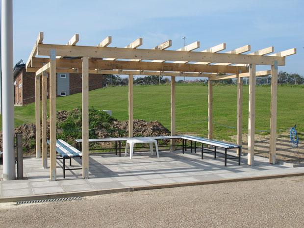 27.9.2011 - Der Rohbau des "Hauses der Geest-Bouler" ist fertig.
