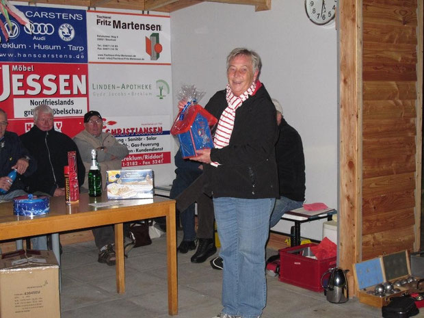 5.11.2011 - Die Siegerin des Turniers Edith Sönksen