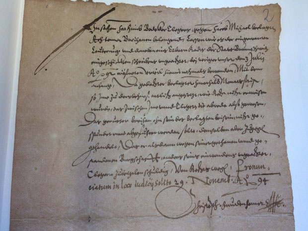 Aktennotiz aus dem Jahr 1594 zu einem Gerichtsverfahren  zwischen zwei Hannoveranern, Streitgegenstand: 8 Tonnen Broyhan (Stadtarchiv Hannover: 1.AA.2.01 Nr. 1603)