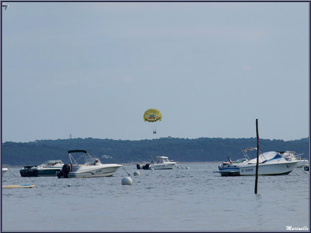 Vue imprenable sur le Bassin d'Arcachon depuis l'esplanade de la Chapelle Algérienne ,Village de L'Herbe, Bassin d'Arcachon (33)   