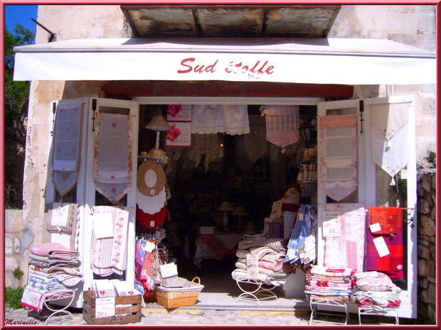 Boutique de linge de maison provençal "Sud étoffe", Baux-de-Provence, Alpilles (13) 