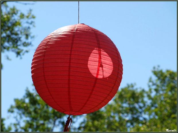 Un des nombreux lampions à la Fête de la Nature 2013 au Parc de la Chêneraie à Gujan-Mestras (Bassin d'Arcachon)