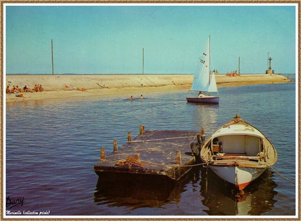 Gujan-Mestras autrefois : La Jetée du Christ, la plage, une pinasse avec son chaland et un voilier, Port de Larros, Bassin d'Arcachon (carte postale, collection privée)