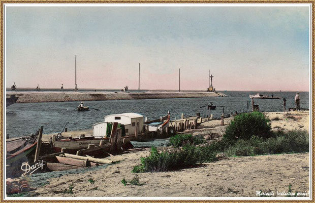 Gujan-Mestras autrefois :  L'entrée du Port de Larros et la Jetée du Christ, Bassin d'Arcachon (carte postale - version colorisée, collection privée)