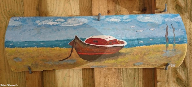 L'Atelier à JLA - "Pinasse rouge et marron en bord de mer" - Peinture sur tuile ostréicole (Bassin d'Arcachon)