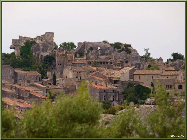 La cité des Baux-de-Provence (vue zoomée depuis le Val d'Enfer), Alpilles (13) 