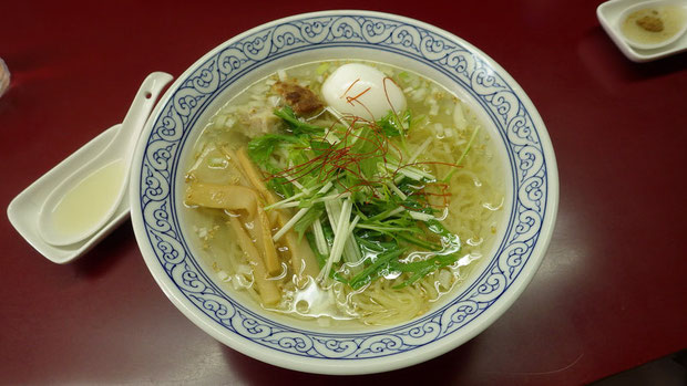 　塩ラーメン ￥650　麺もスープも素晴らしい！　大山鶏の出汁が絶妙